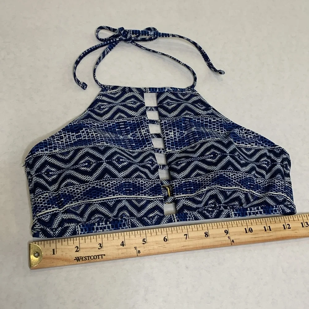La Blanca Halter Bikini Top Size 6 Indigo Geometric Aztec Padded Peekaboo Front